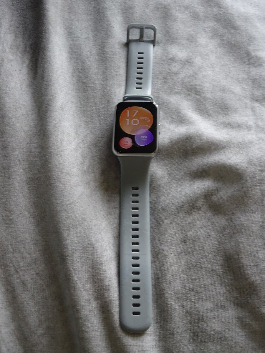 Fit S3 smartwatch — photo 1 of 4