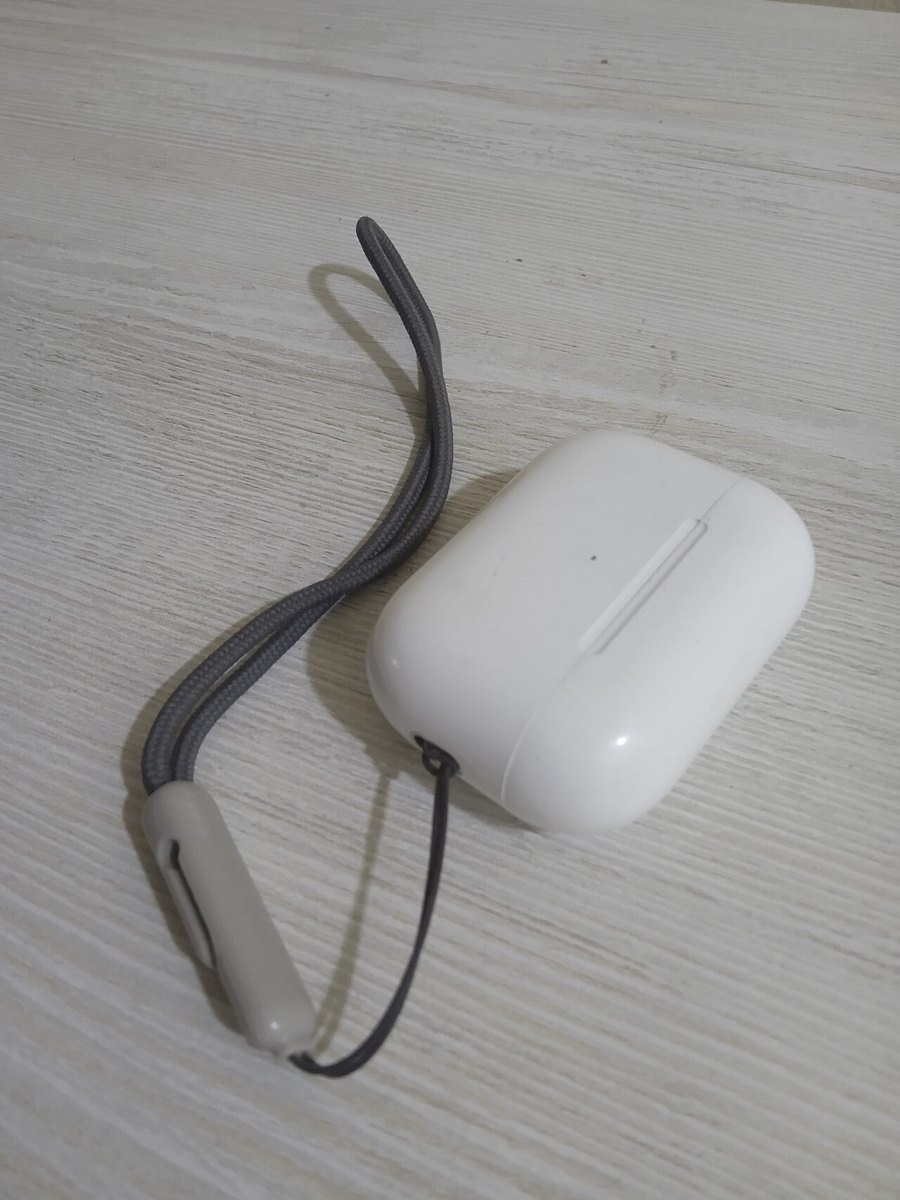 Air Pro wireless earbuds — photo 3 of 3