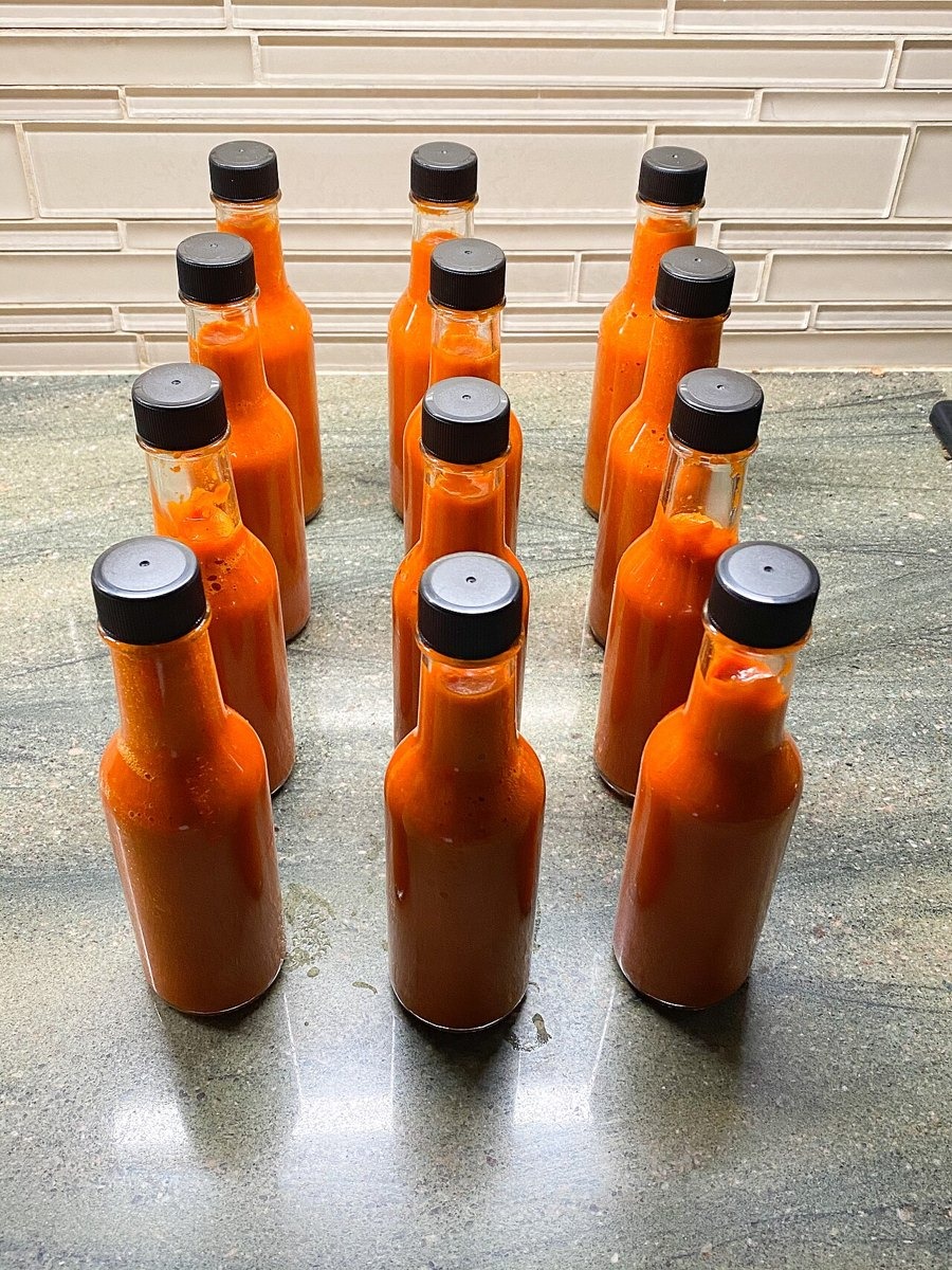 Peri-peri hot sauce — photo 2 of 2