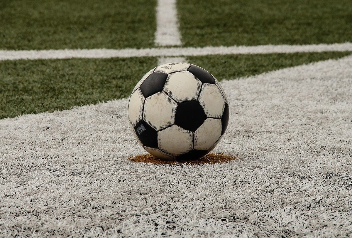 Match football — photo 3 of 3